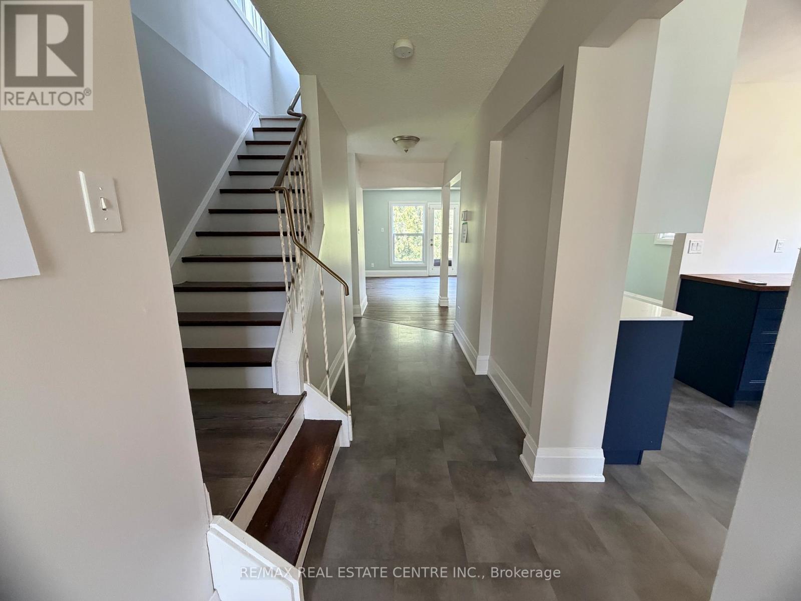 34 Woodridge Drive, Guelph, Ontario  N1H 7E2 - Photo 7 - X13456790