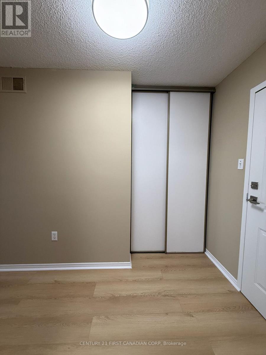 505 - 30 Chapman Court N, London North, Ontario  N6G 4Y4 - Photo 5 - X13456940