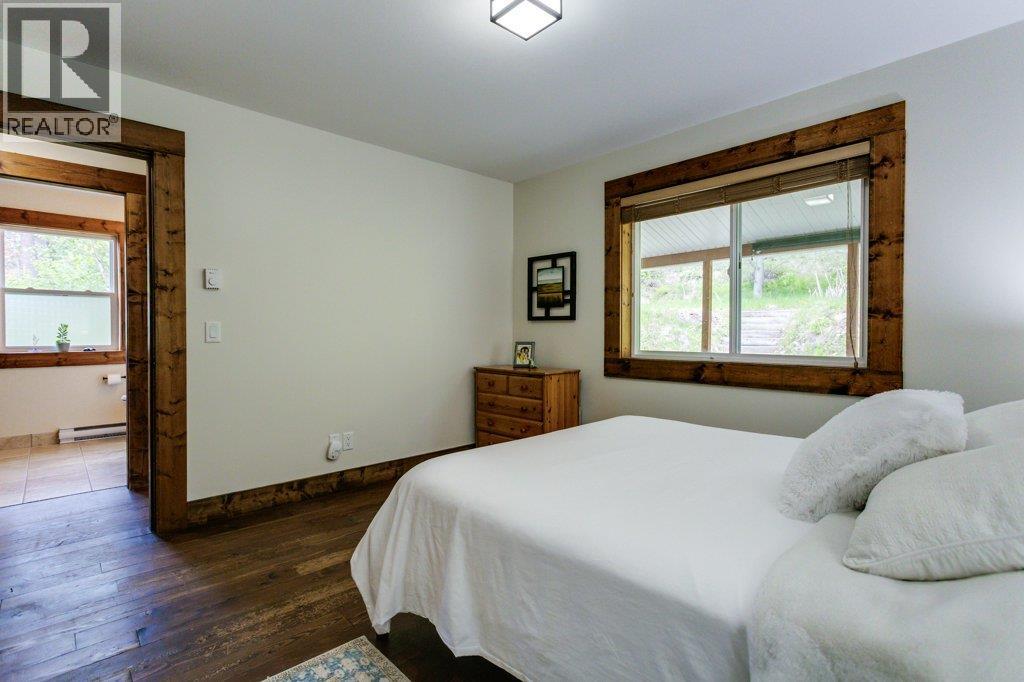 370 Philpott Road, Kelowna, British Columbia  V1P 1J6 - Photo 75 - 10391297