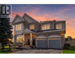 380 BLACKLEAF DRIVE, Ottawa, Ontario
