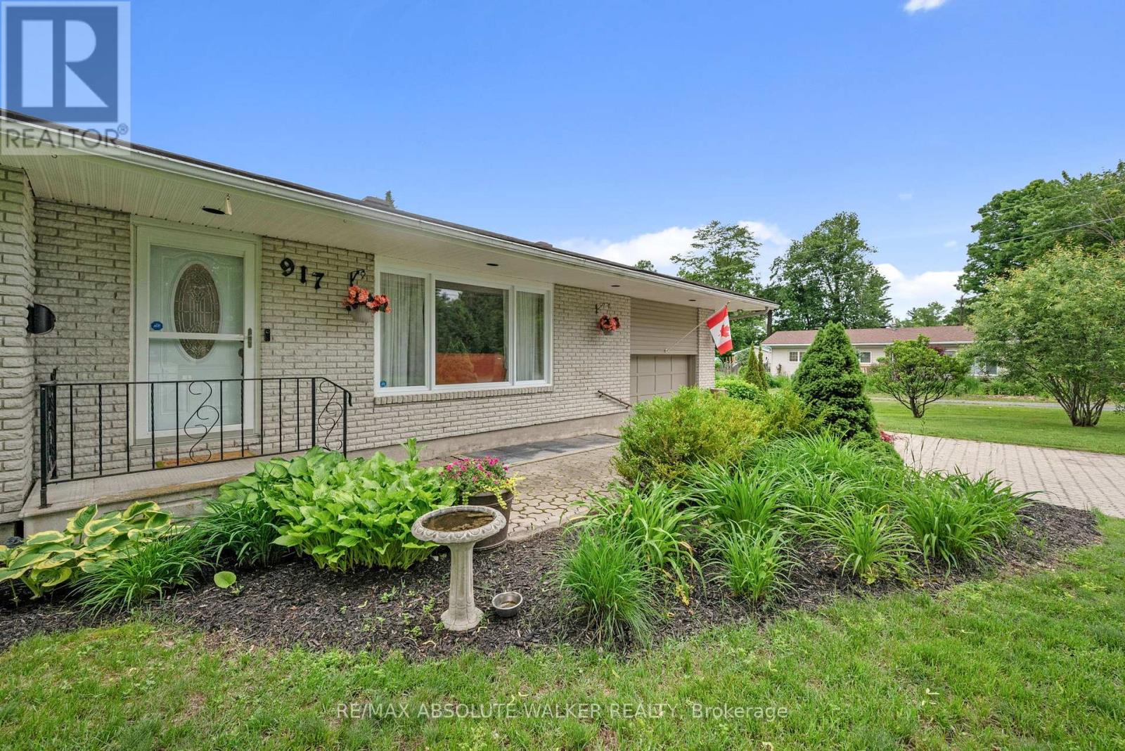 917 Meteor Avenue, Ottawa, Ontario K4B 1N9 - Photo 3 - X13457008