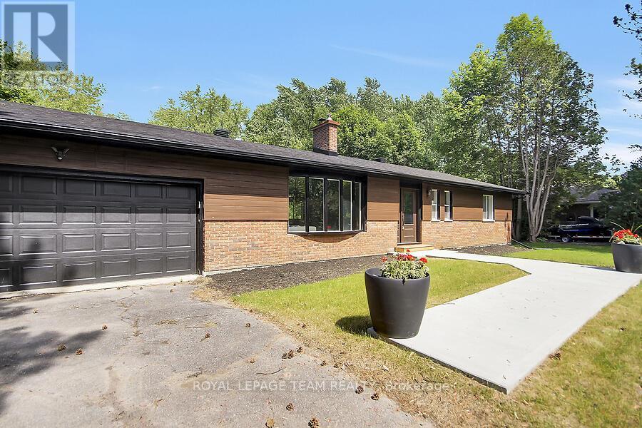 6636 MARINA DRIVE, Ottawa, Ontario