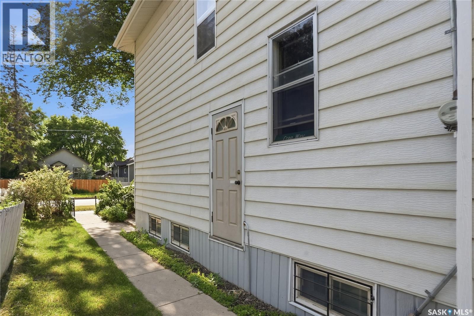332 I Avenue S, Saskatoon, Saskatchewan  S7M 1Y2 - Photo 61 - SK039753