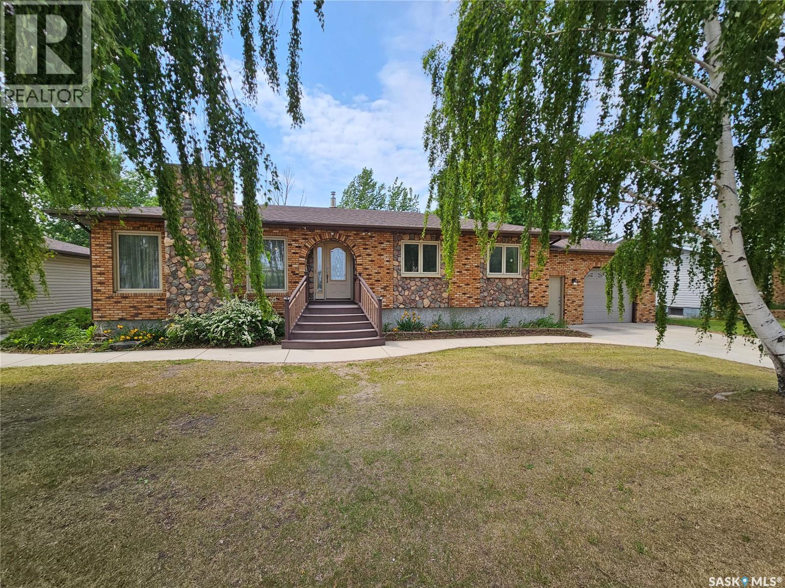 206 W 1st STREET, alida, Saskatchewan