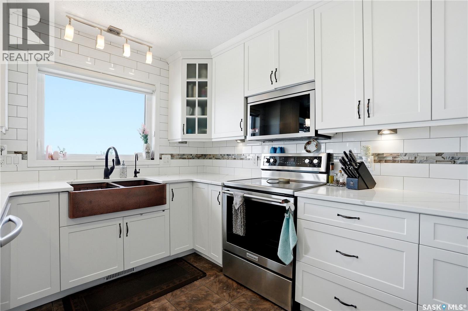 380 Carter Crescent, Cochin, Saskatchewan  S0M 0L0 - Photo 10 - SK039575
