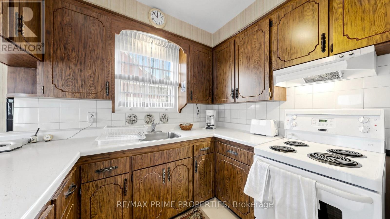 33 Irvington Crescent, Toronto, Ontario  M2N 2Z2 - Photo 11 - C13456926