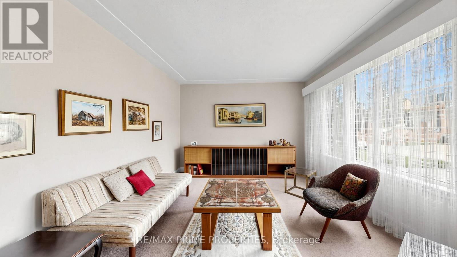 33 Irvington Crescent, Toronto, Ontario  M2N 2Z2 - Photo 3 - C13456926