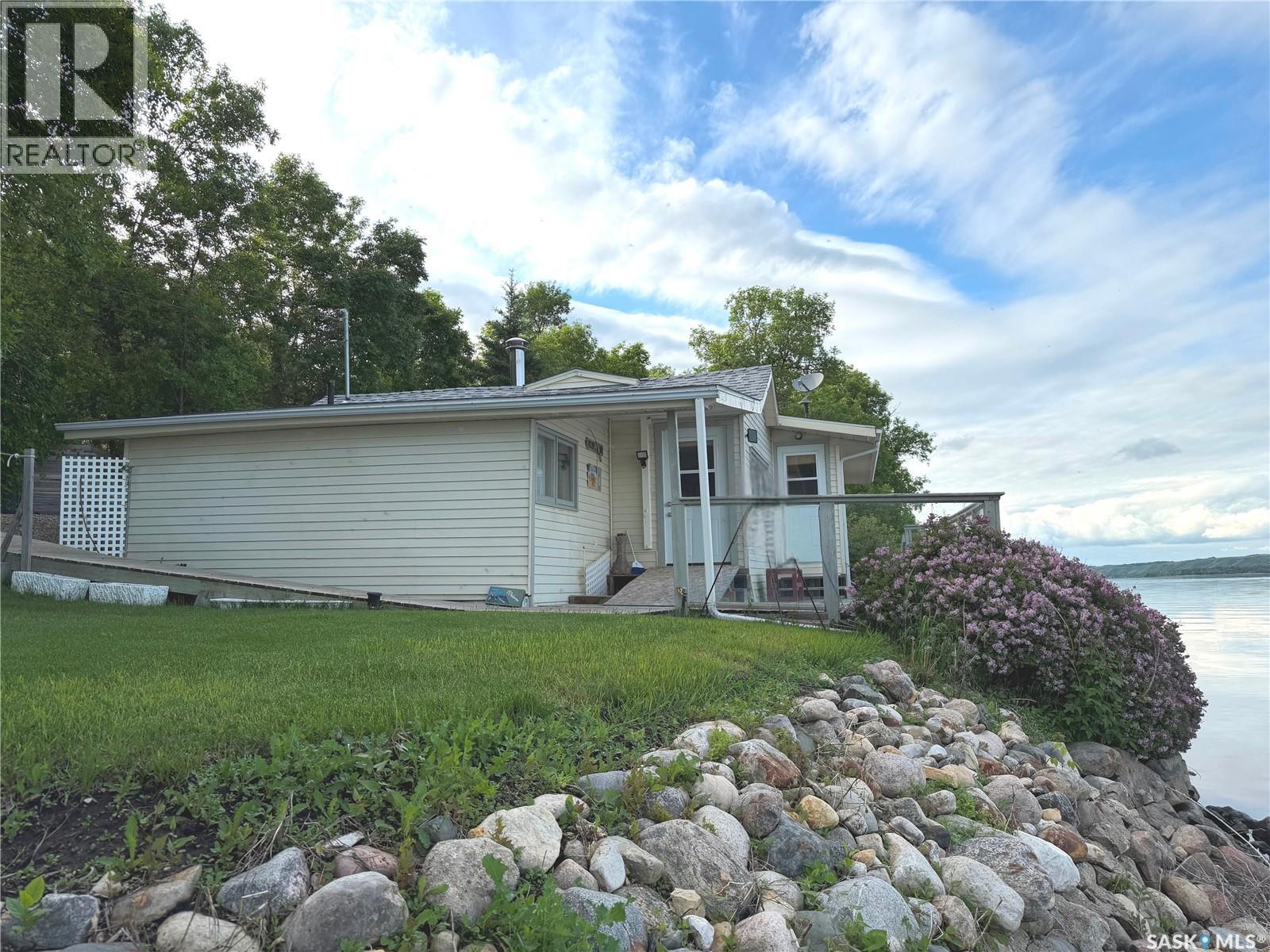 177 Katepwa Road, Katepwa Beach, Saskatchewan  S0G 2K0 - Photo 1 - SK025783