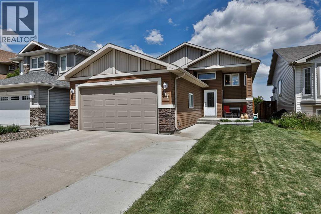 111 Firelight Way W, Lethbridge, Alberta  T1K 4B2 - Photo 1 - A2321144
