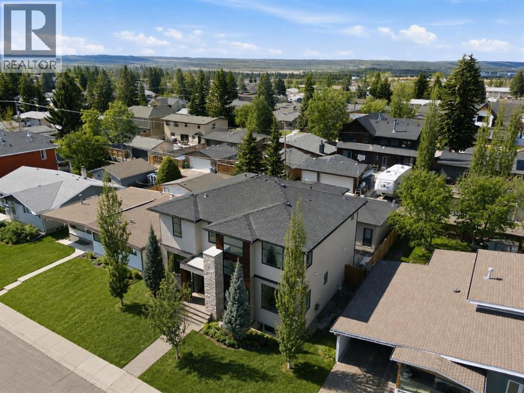 5927 34 Street Sw, Calgary, Alberta  T3E 5L7 - Photo 5 - A2300461