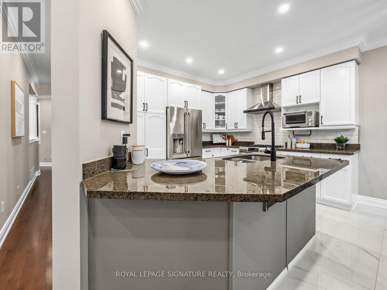 19 Havenwood Place, Whitby, Ontario  L1N 9V6 - Photo 11 - E13456954