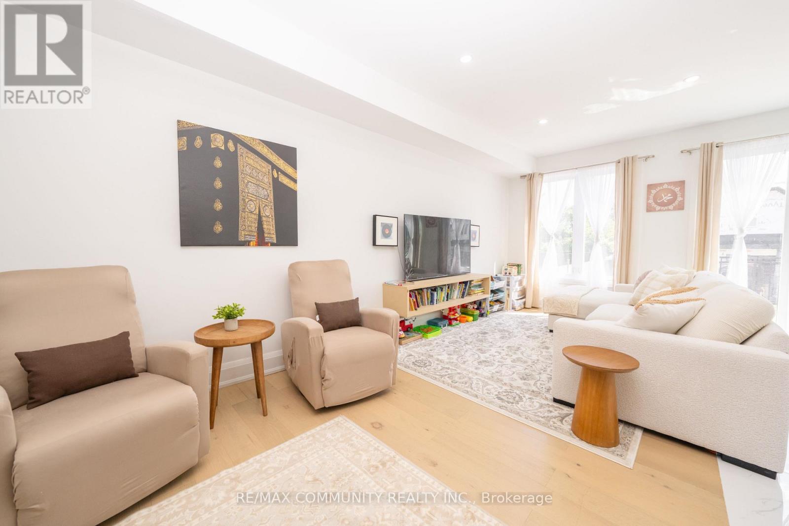 75b Kitchener Road, Toronto, Ontario  M1E 2X6 - Photo 15 - E13457018
