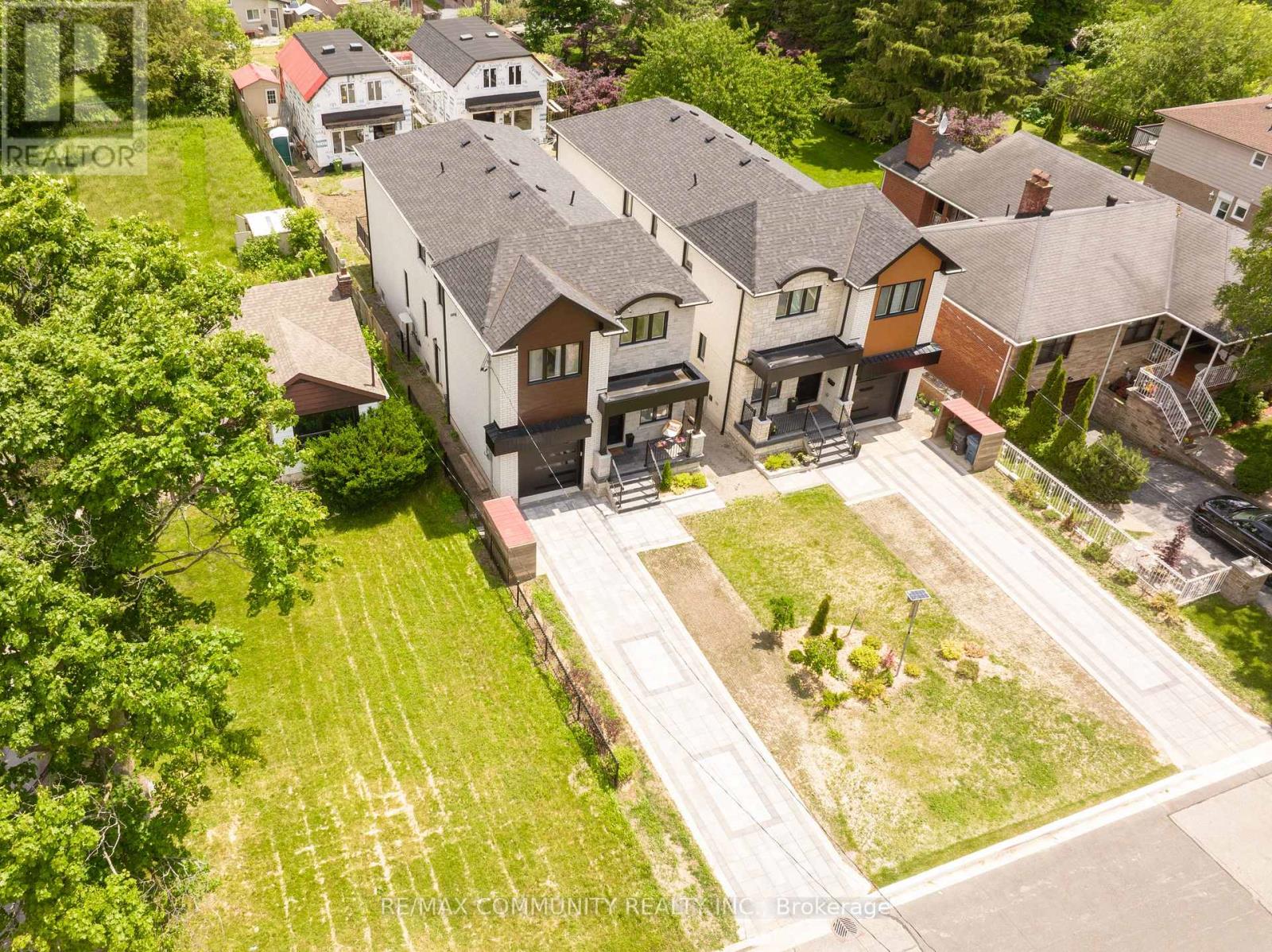 75b Kitchener Road, Toronto, Ontario  M1E 2X6 - Photo 4 - E13457018
