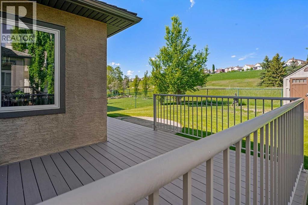 255 Gleneagles View, Cochrane, Alberta T4C 2H5 - Photo 42 - A2303997