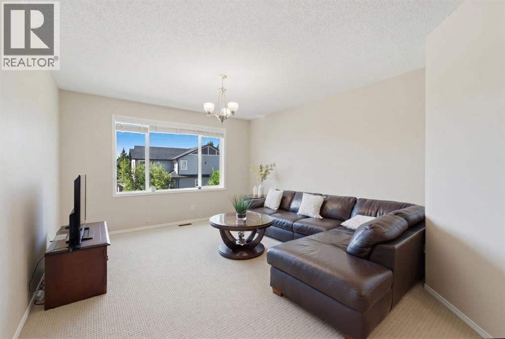 107 Everoak Green Sw, Calgary, Alberta  T2Y 0J6 - Photo 21 - A2321589