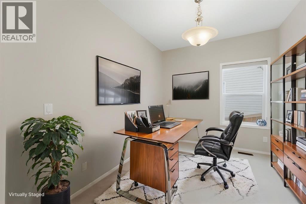 107 Everoak Green Sw, Calgary, Alberta  T2Y 0J6 - Photo 5 - A2321589