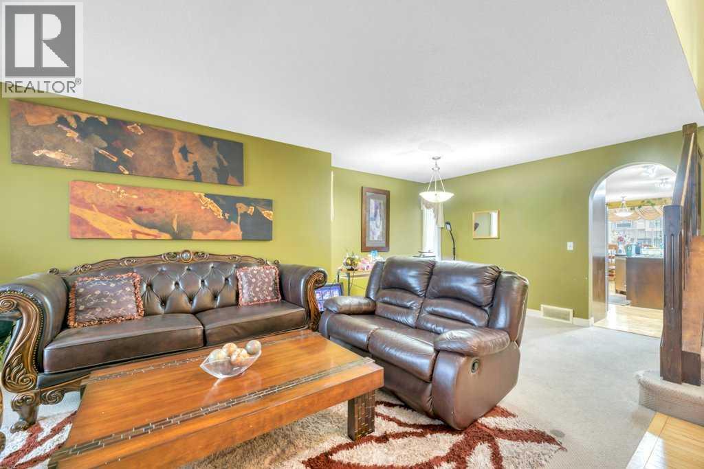 113 Cove Hill, Chestermere, Alberta  T3A 6B5 - Photo 19 - A2321705