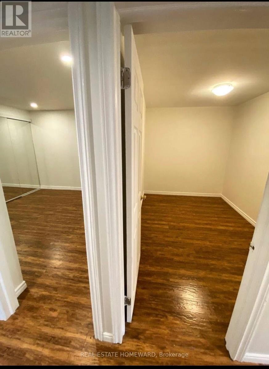 Lower - 184 Avenue Road, Newmarket, Ontario L3Y 1N6 - Photo 7 - N13438302