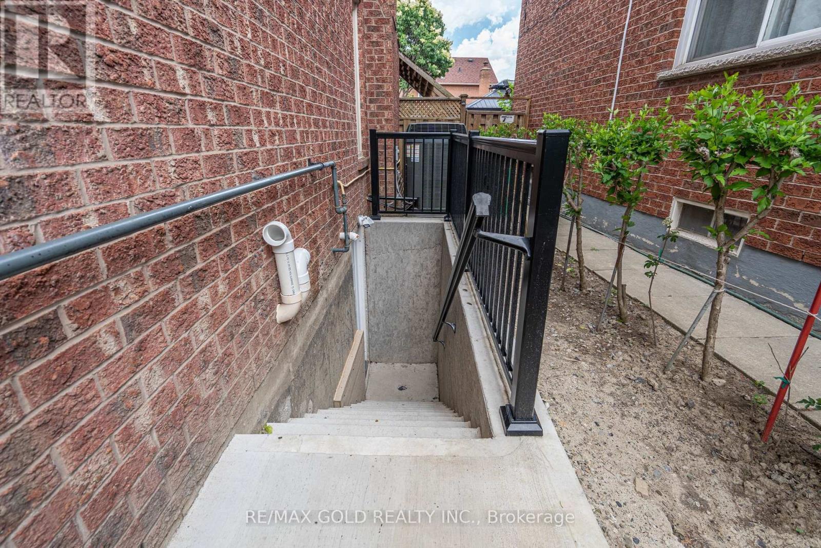 19 Eagleridge Drive, Brampton, Ontario  L6R 1G6 - Photo 35 - W13451630