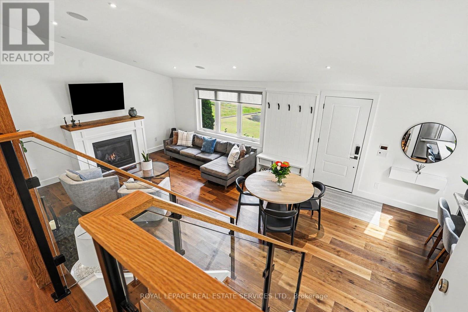 25 Brougham Crescent, Toronto, Ontario  M9R 1J3 - Photo 7 - W13456408