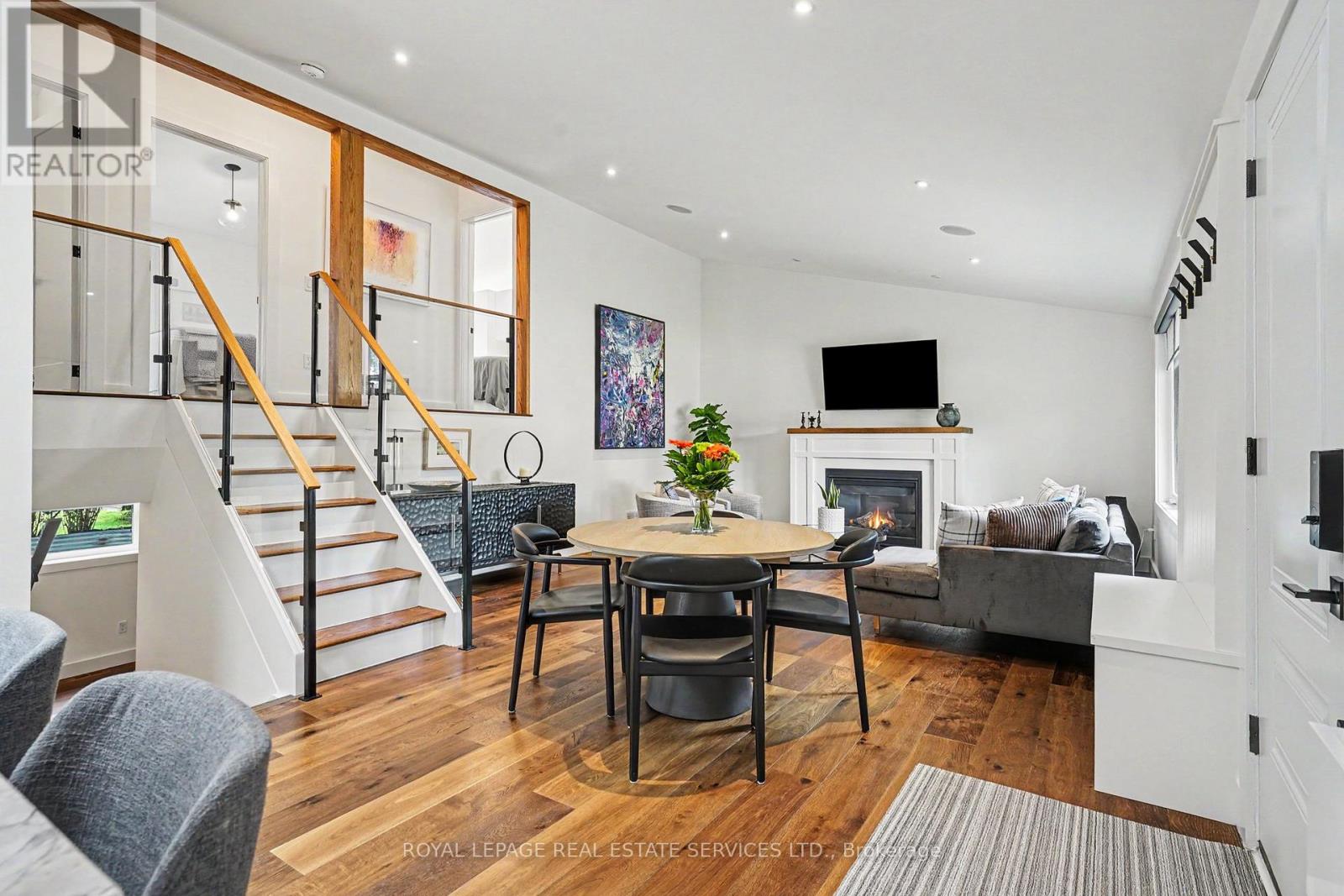 25 Brougham Crescent, Toronto, Ontario  M9R 1J3 - Photo 9 - W13456408