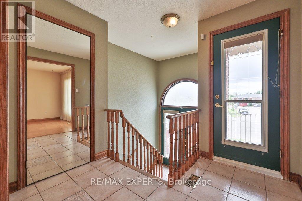 50 Pine York Avenue, Vaughan, Ontario  L4L 3H9 - Photo 6 - N13456872