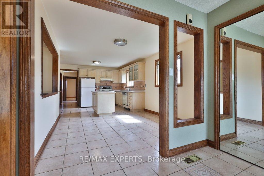 50 Pine York Avenue, Vaughan, Ontario  L4L 3H9 - Photo 7 - N13456872