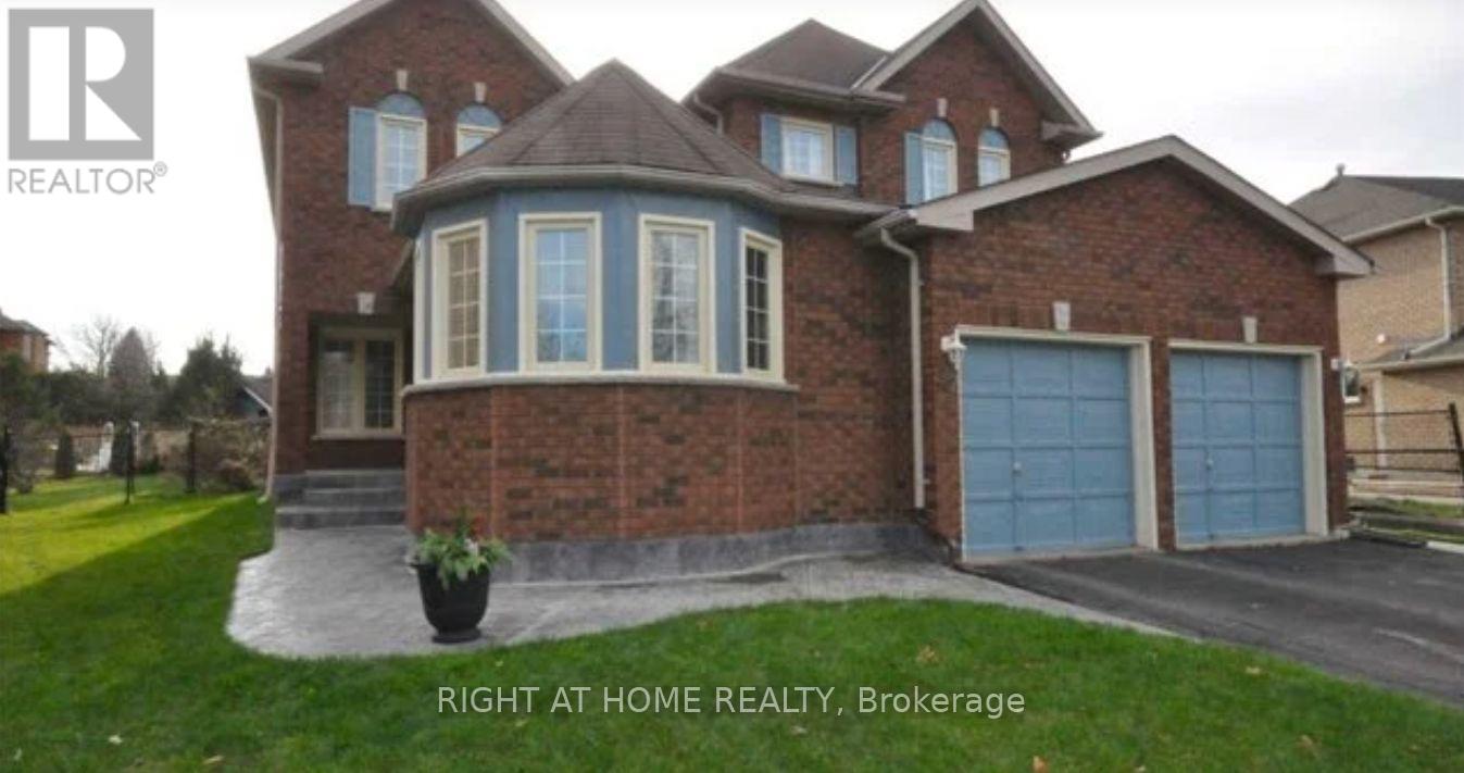 92 Nelson Circle, Newmarket, Ontario  L3X 1R2 - Photo 1 - N13457052
