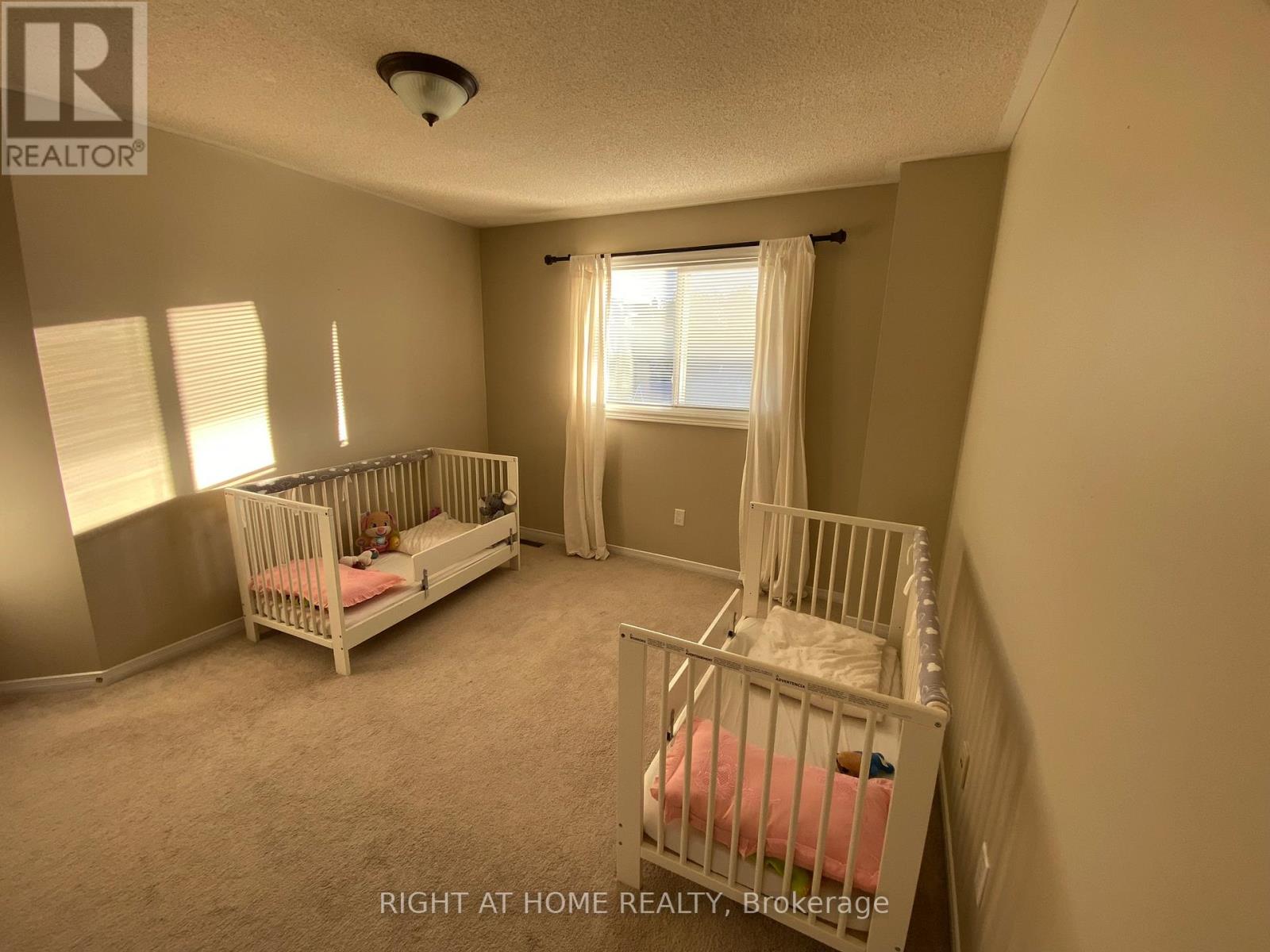 92 Nelson Circle, Newmarket, Ontario  L3X 1R2 - Photo 10 - N13457052
