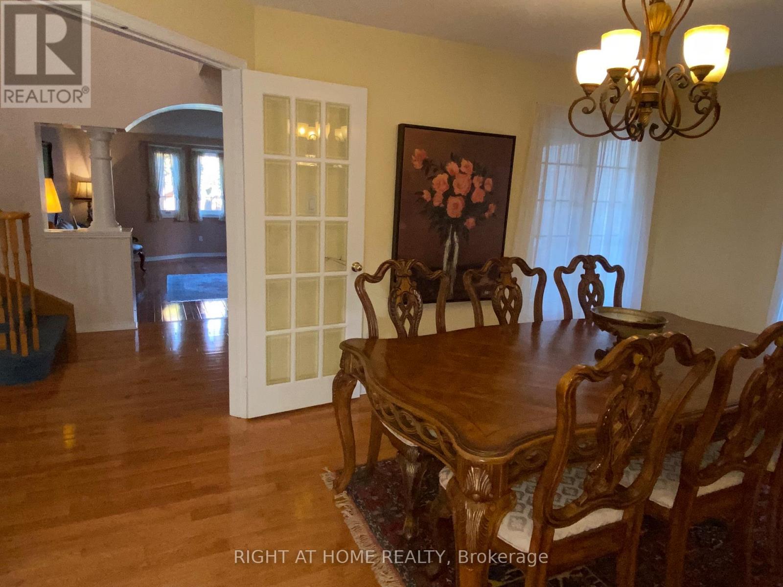 92 Nelson Circle, Newmarket, Ontario  L3X 1R2 - Photo 4 - N13457052