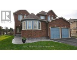 92 NELSON CIRCLE, Newmarket, Ontario
