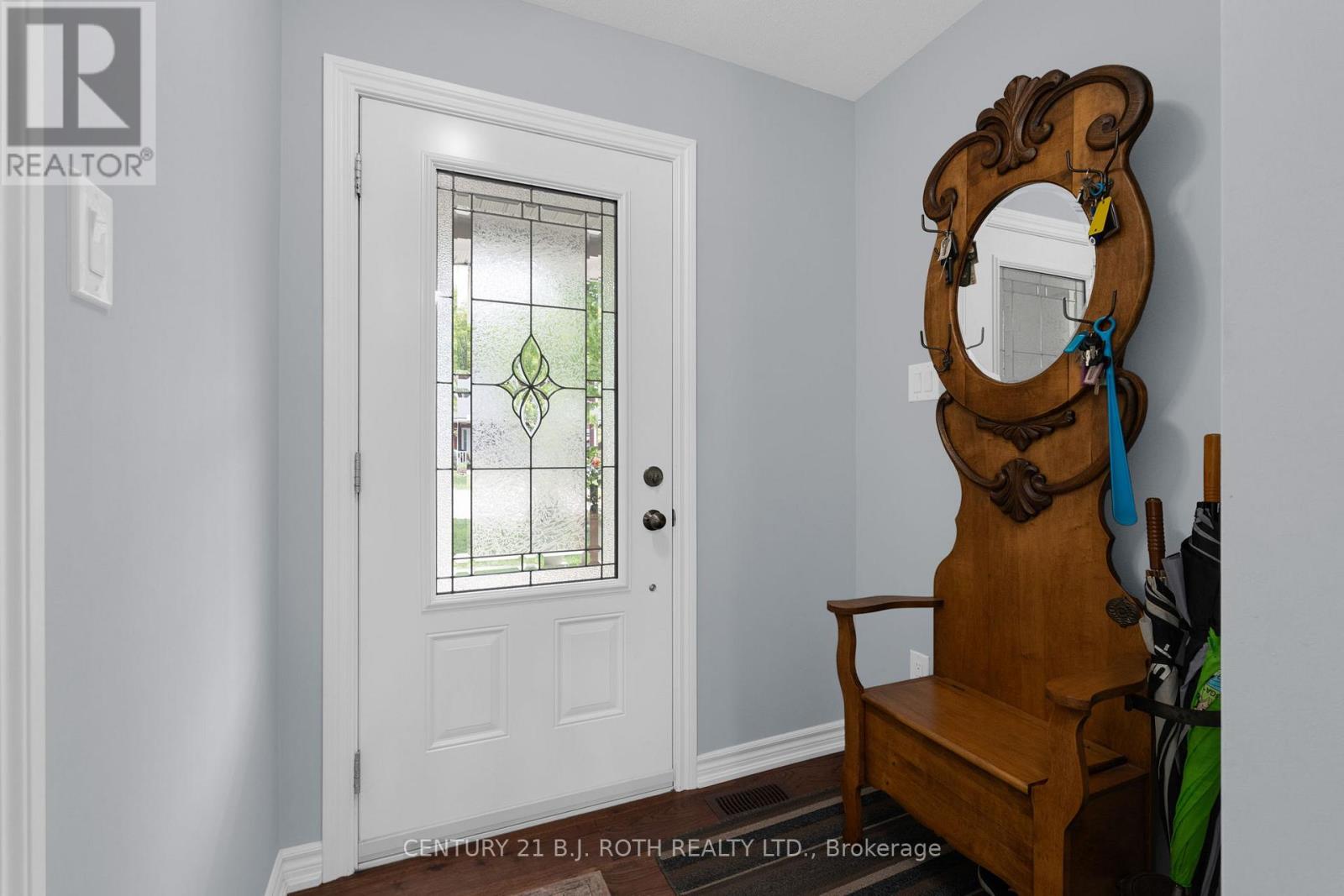 34 Chamberlain Crescent, Penetanguishene, Ontario  L9M 0A6 - Photo 3 - S13456820