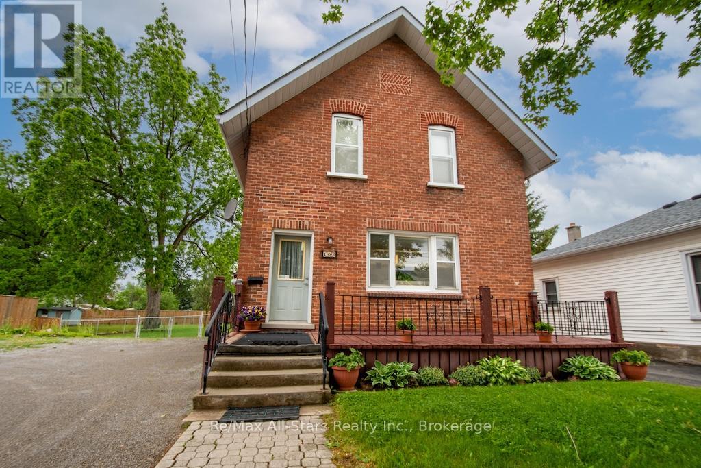 102 Queen Street, Kawartha Lakes, Ontario  K9V 1G6 - Photo 1 - X13444584