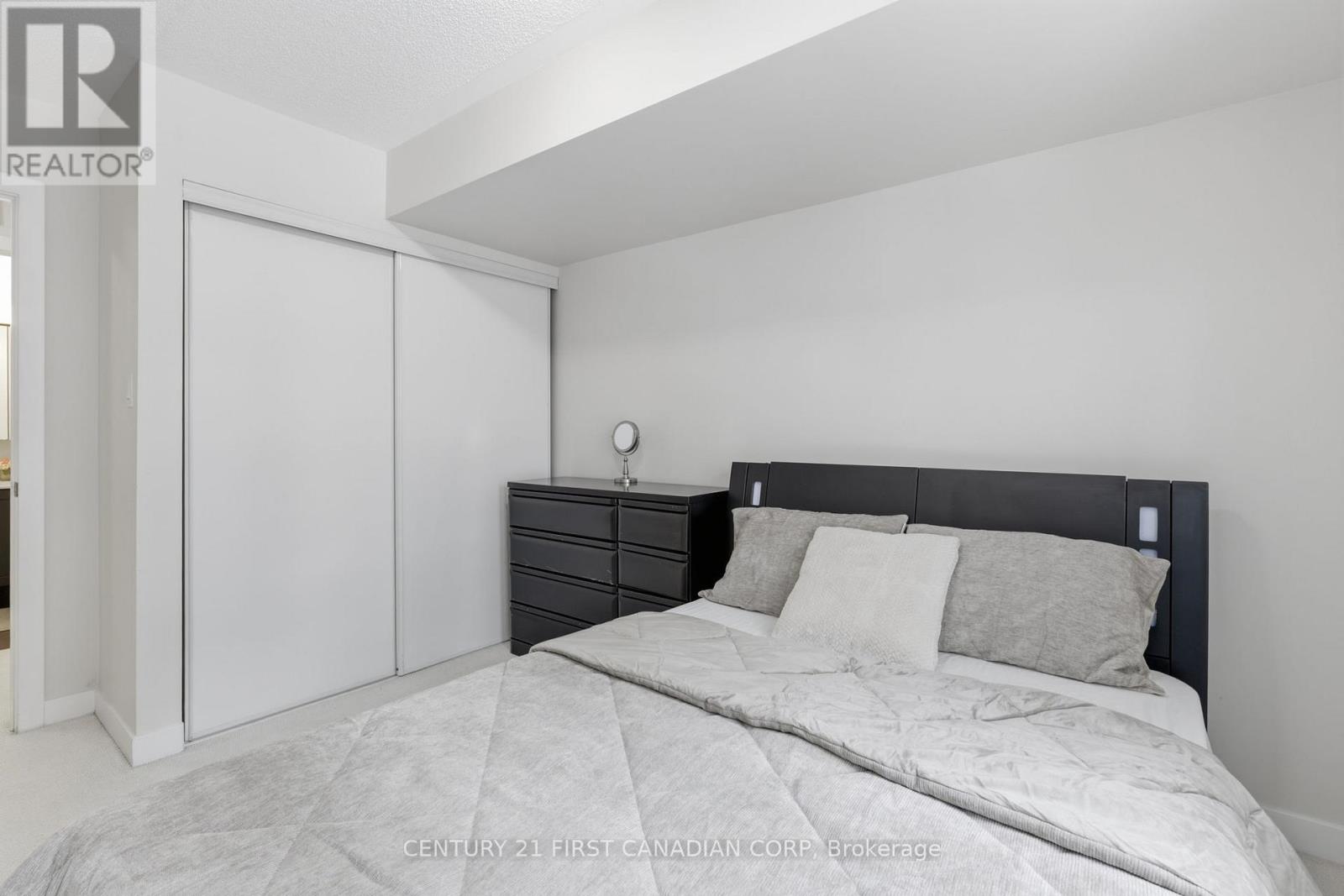 Th 3 - 4070 Parkside Village Drive W, Mississauga, Ontario  L5B 0K2 - Photo 13 - W13457220