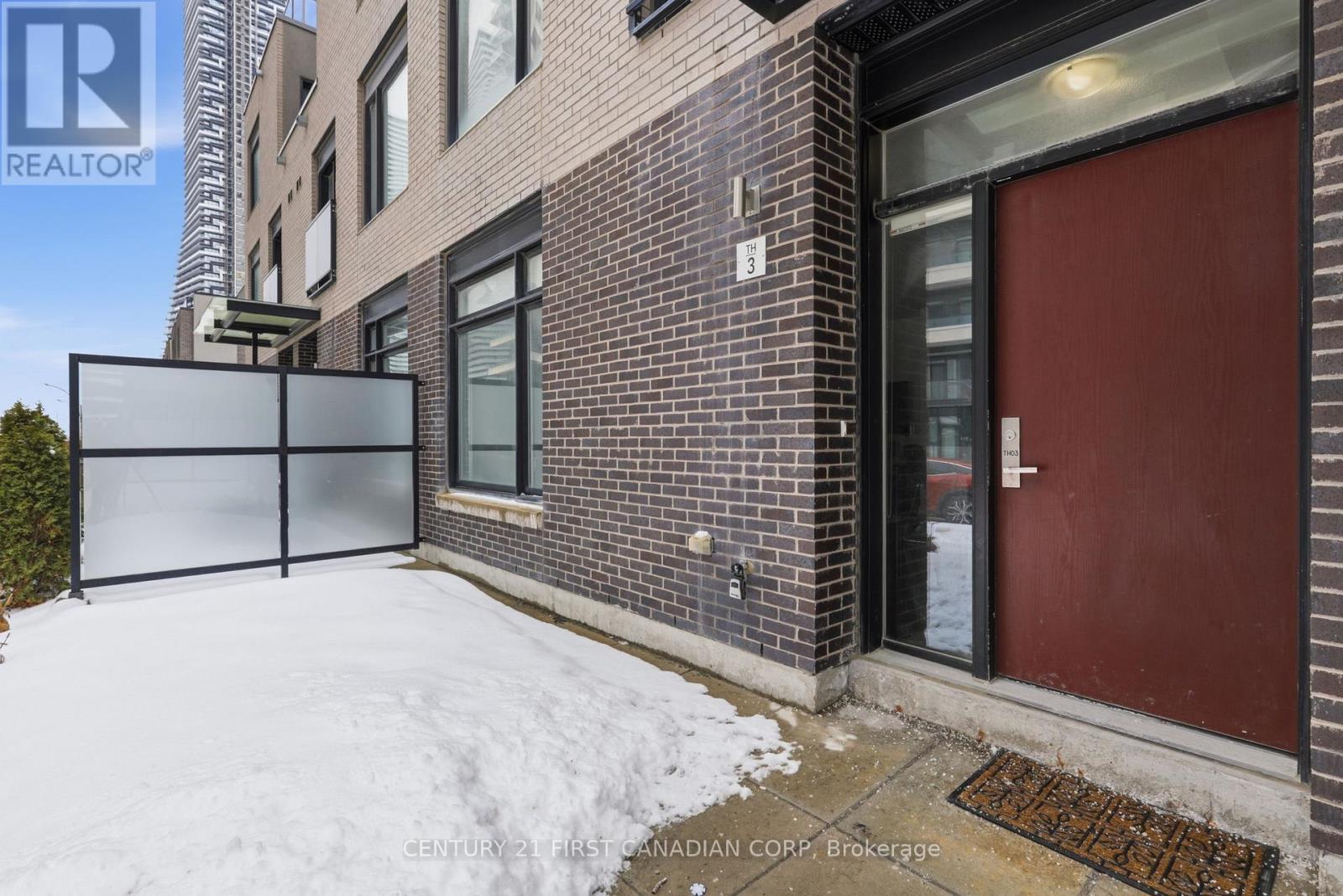 Th 3 - 4070 Parkside Village Drive W, Mississauga, Ontario  L5B 0K2 - Photo 2 - W13457220