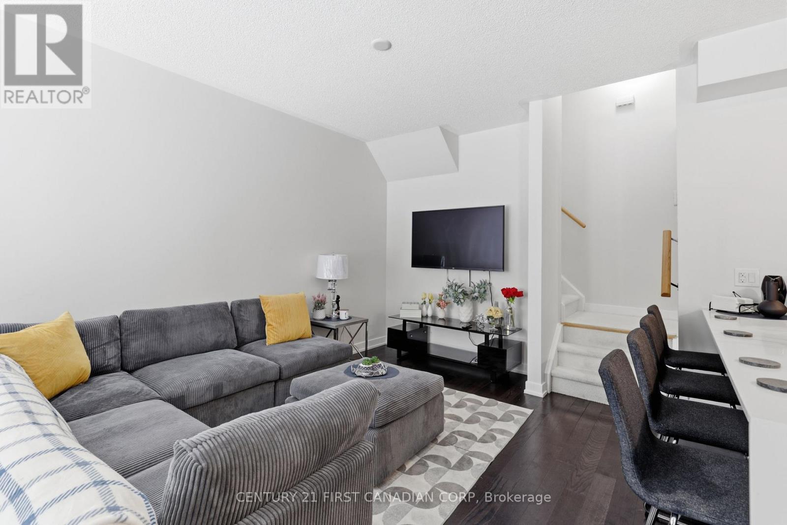 Th 3 - 4070 Parkside Village Drive W, Mississauga, Ontario  L5B 0K2 - Photo 3 - W13457220
