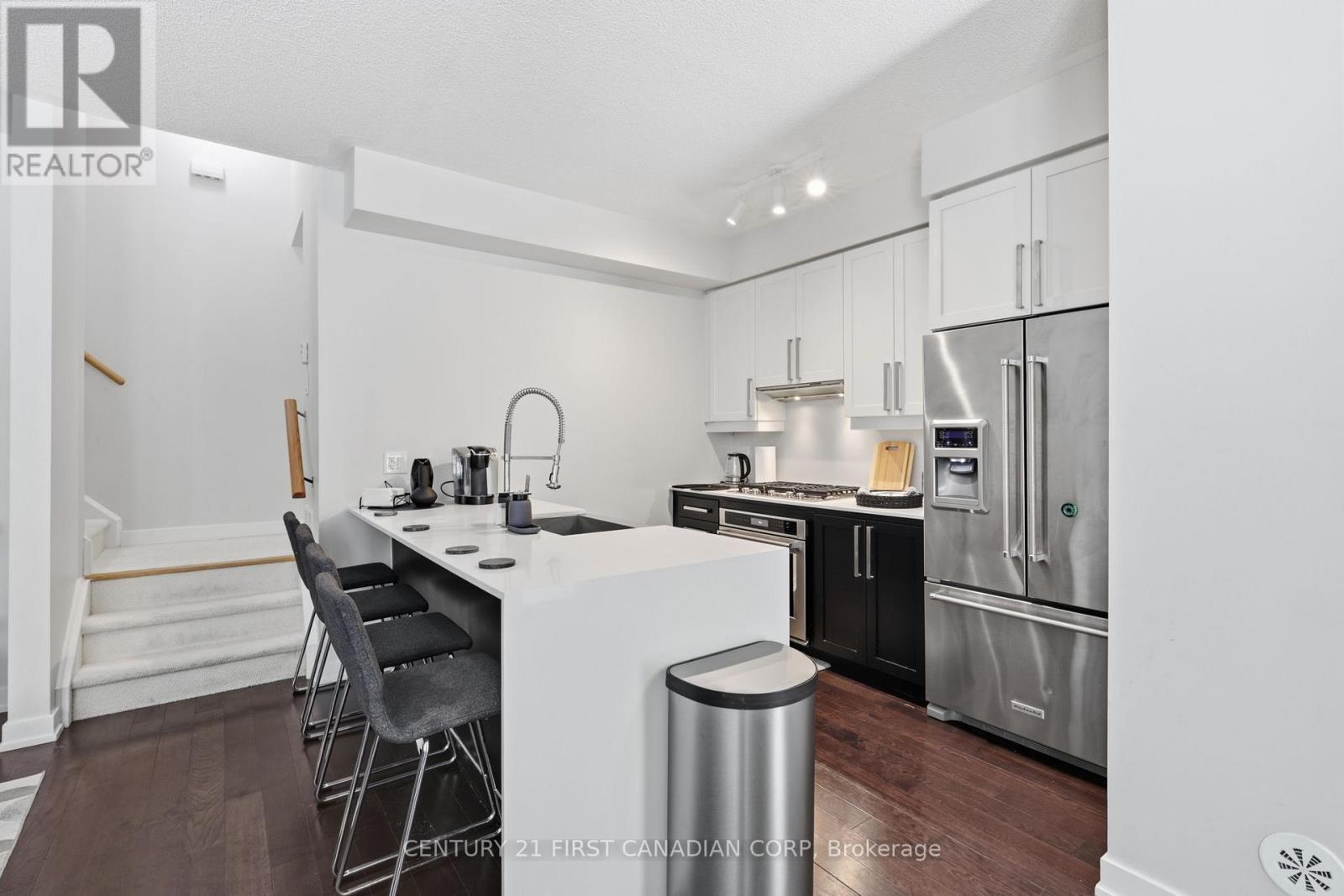 Th 3 - 4070 Parkside Village Drive W, Mississauga, Ontario  L5B 0K2 - Photo 4 - W13457220
