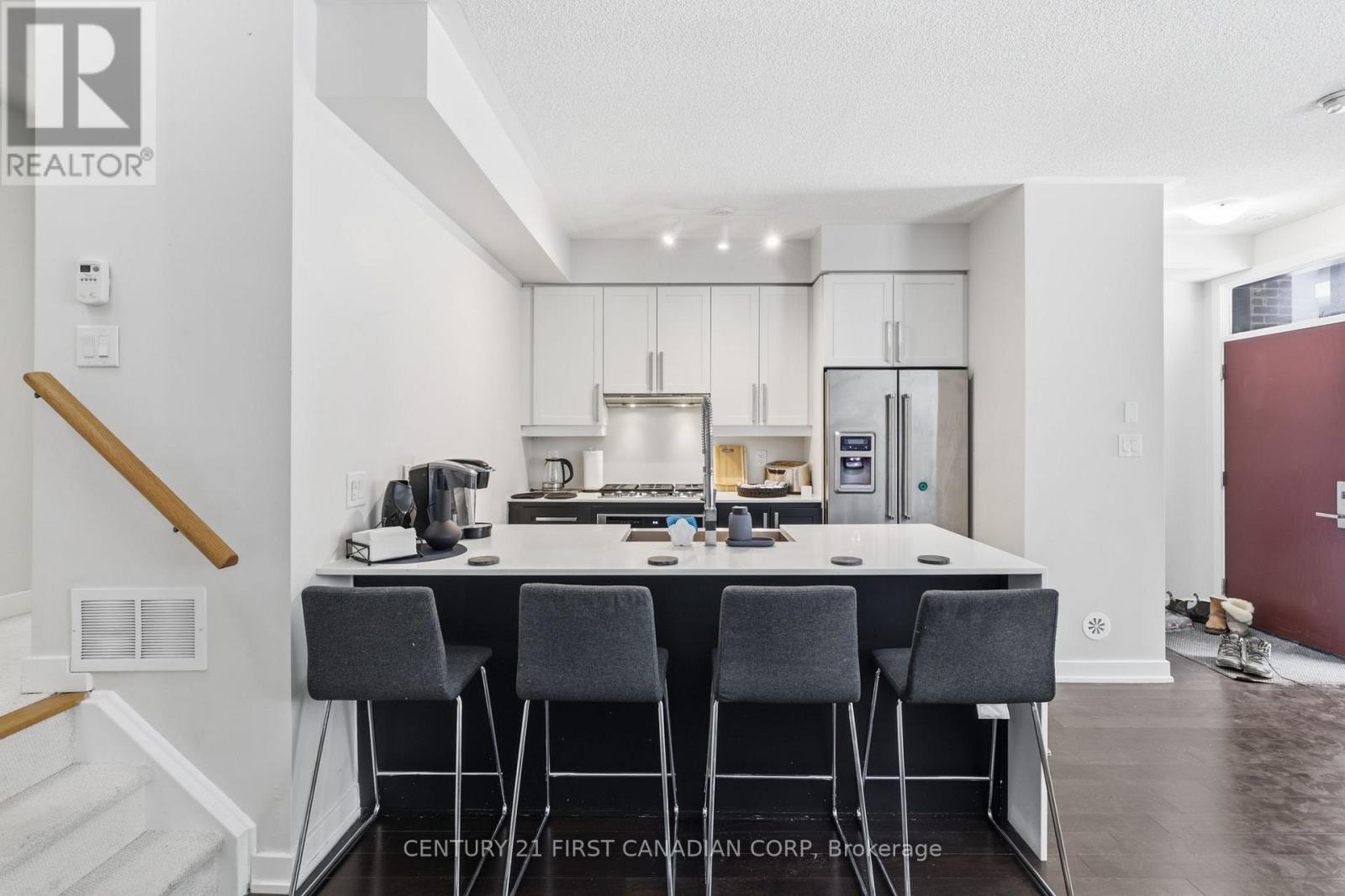 Th 3 - 4070 Parkside Village Drive W, Mississauga, Ontario  L5B 0K2 - Photo 6 - W13457220