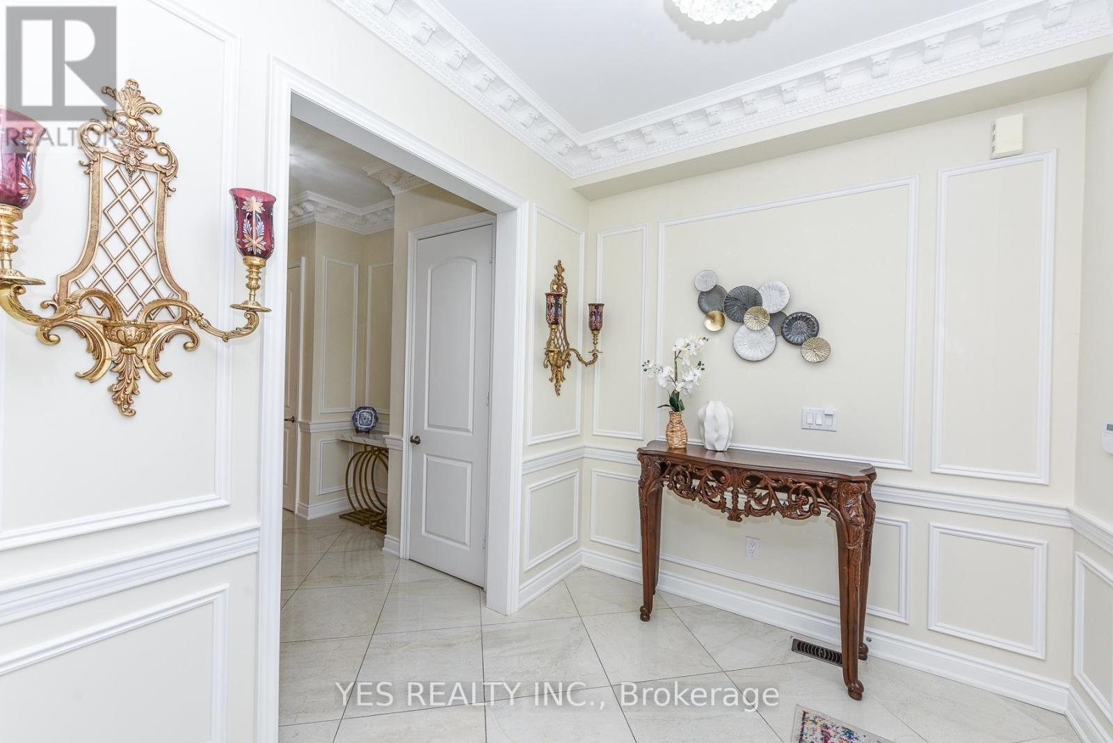 86 Quintette Close, Brampton, Ontario L6P 0A2 - Photo 6 - W13456826