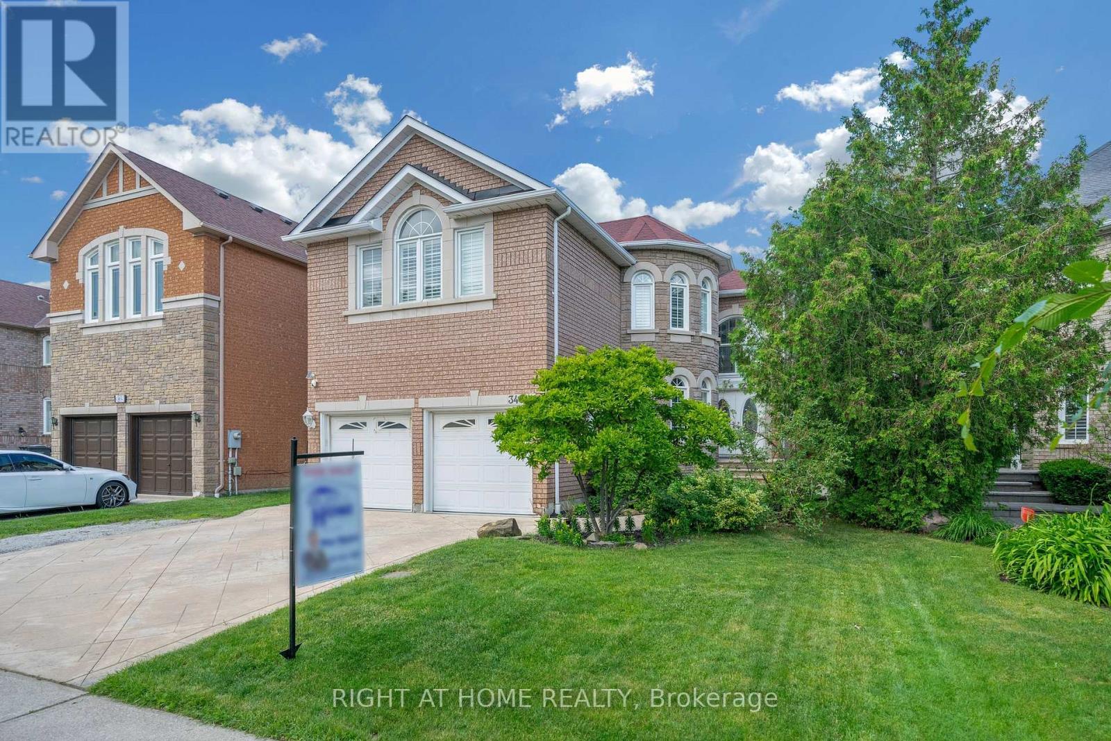 343 Bristol Road E, Mississauga, Ontario  L4Z 3V6 - Photo 2 - W13456836