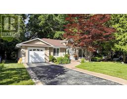 69 HOLYROOD AVENUE, Oakville, Ontario