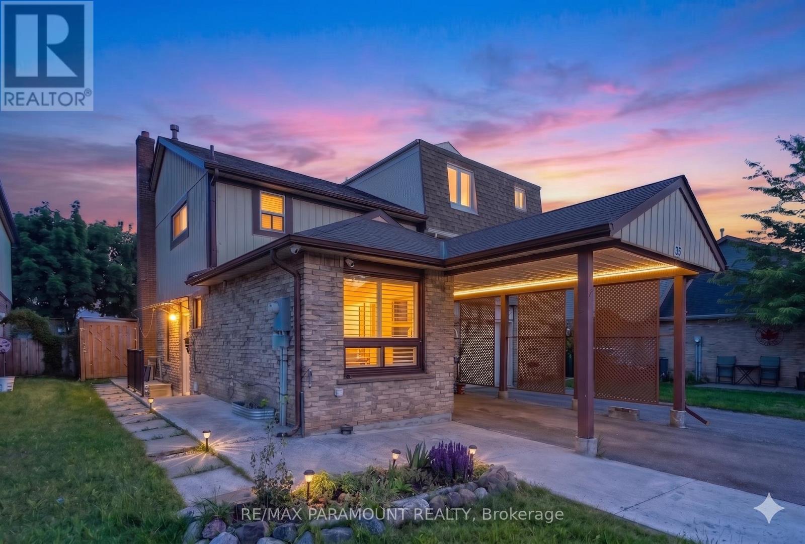 32 FANSHAWE DRIVE, Brampton, Ontario