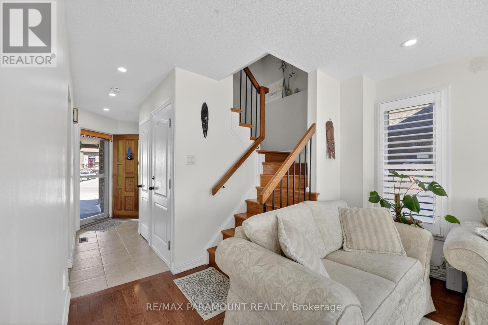 32 Fanshawe Drive, Brampton, Ontario  L6Z 1A9 - Photo 5 - W13456942