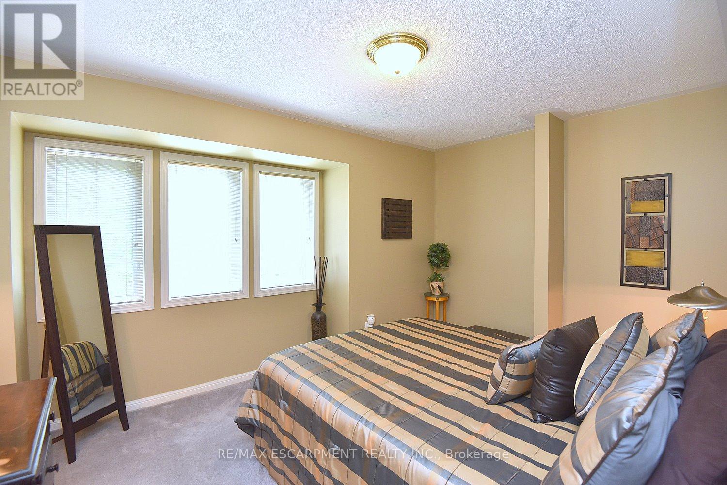 5156 Ridgewell Road, Burlington, Ontario  L7L 6N7 - Photo 27 - W13457058