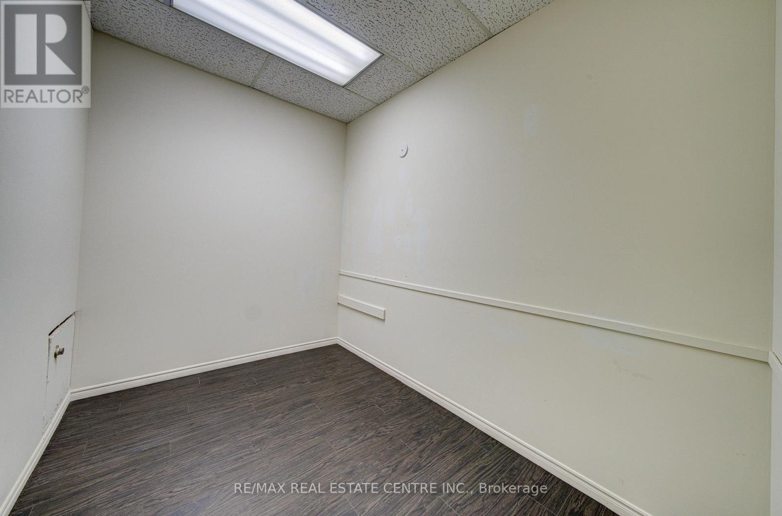 L15 - 15 Elizabeth Street, Orangeville, Ontario  L9W 3X3 - Photo 6 - W13022072