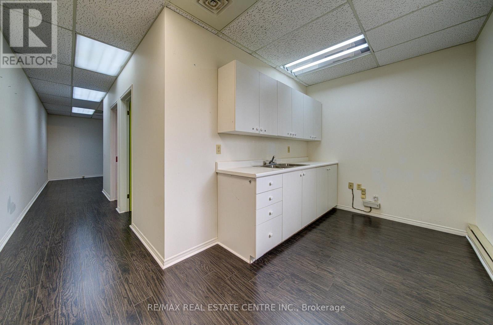 L15 - 15 Elizabeth Street, Orangeville, Ontario  L9W 3X3 - Photo 8 - W13022072