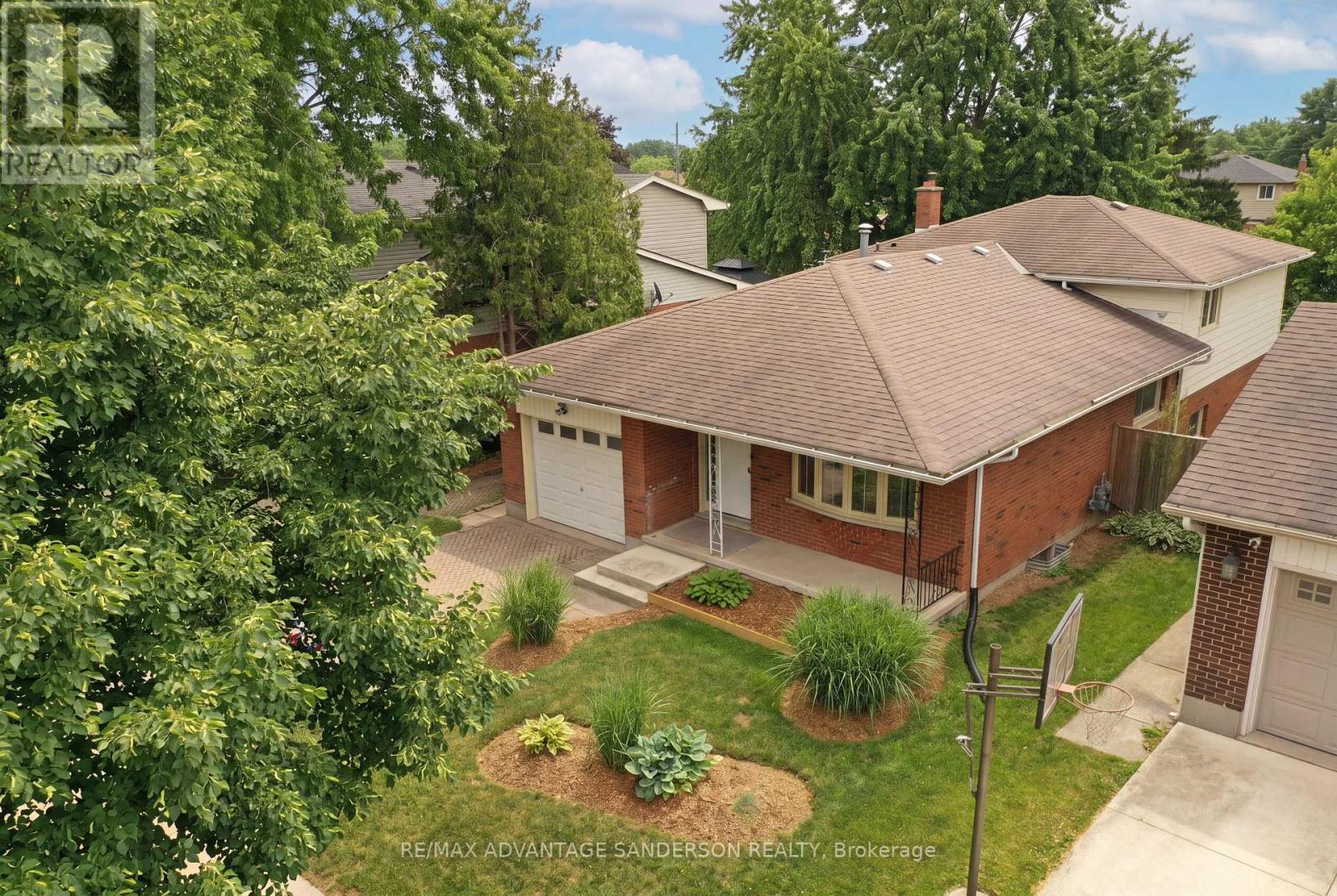 51 Concord Crescent, London North, Ontario  N6G 3H4 - Photo 2 - X13457168