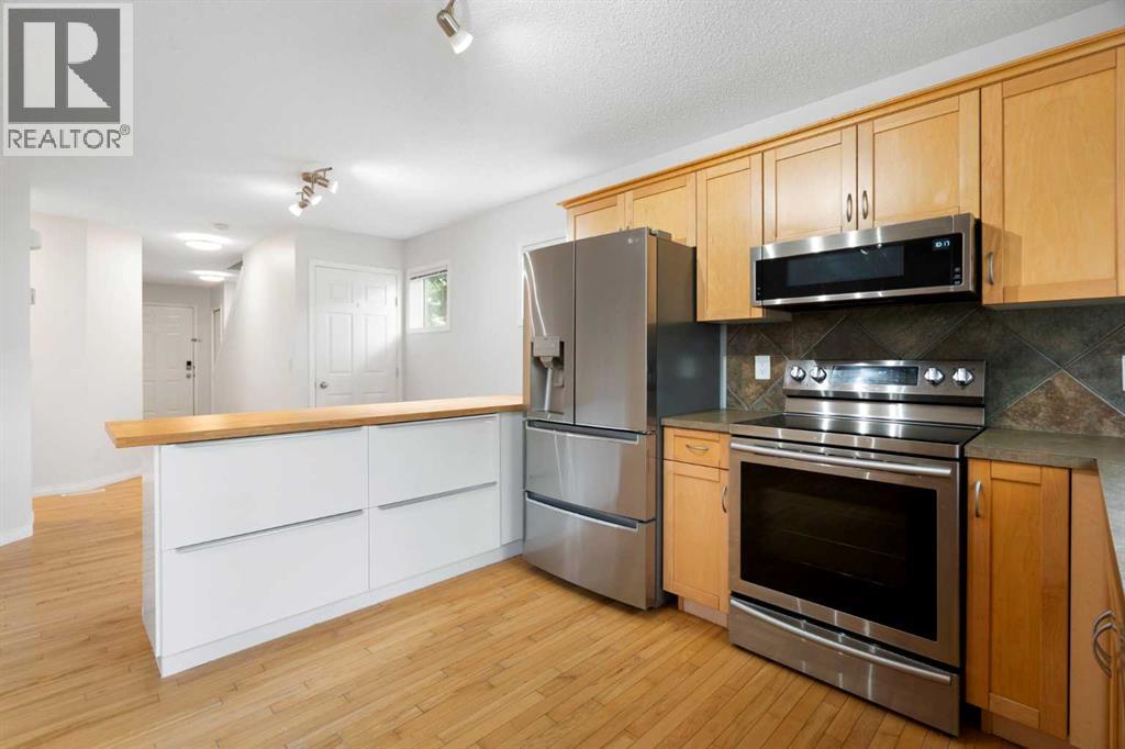 112 Royal Oak Gardens Nw, Calgary, Alberta  T3G 5S5 - Photo 6 - A2318496