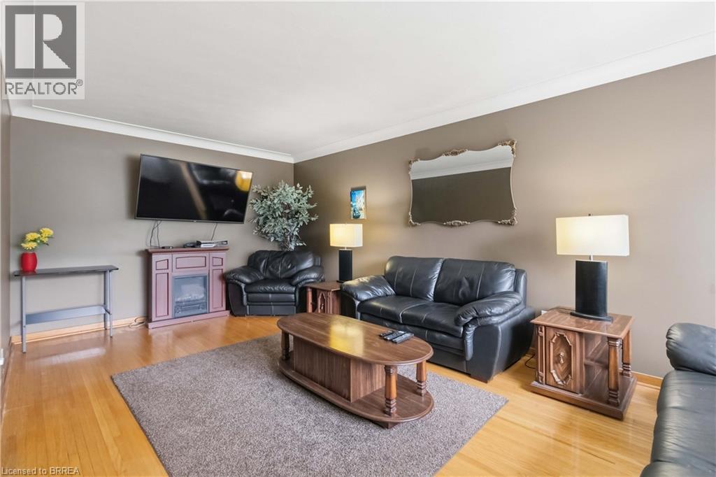 398 Sheridan Street, Brantford, Ontario  N3S 4S4 - Photo 5 - 40839382