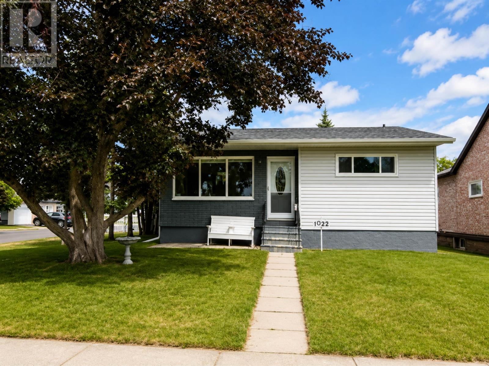 1022 Christie Ave N, Fort Frances, Ontario  P9A 2G6 - Photo 1 - TB2601499